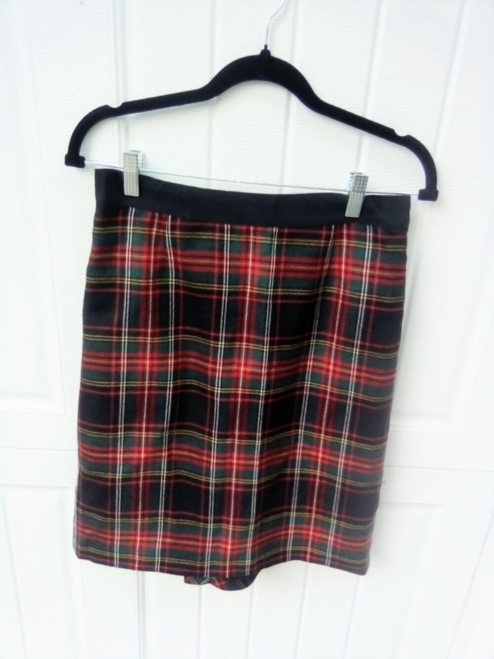 J. Crew Plaid Mini Skirt. 21" Length, Ribbon Waist, Side Zipper, Back Pleat Sz.4